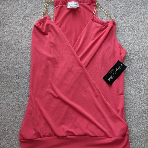 Top - Picture 5 of 8